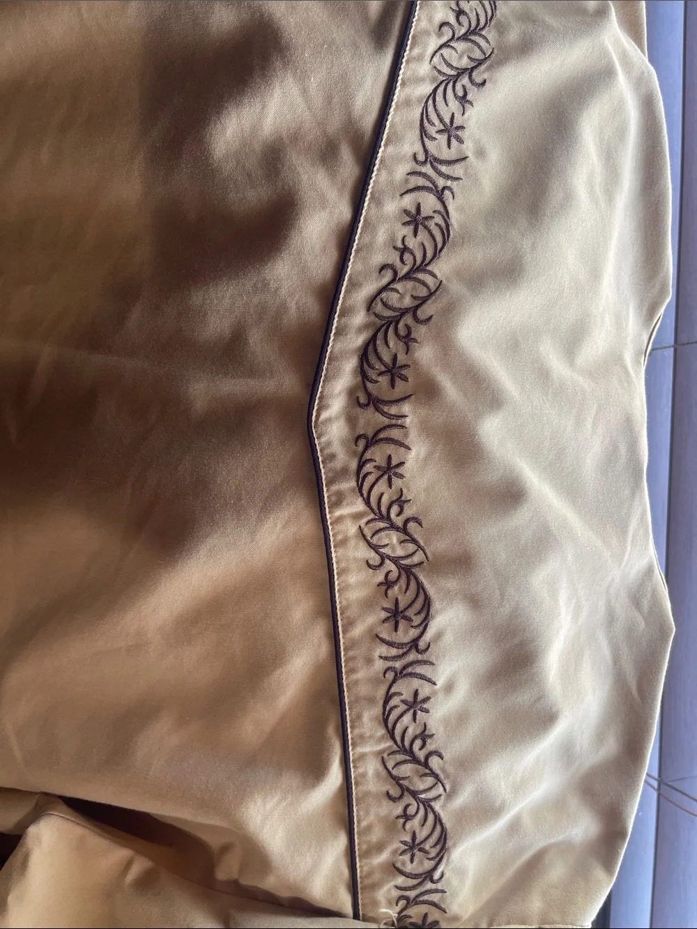 Men's Embroidered Lightweight Shirt Jacket in Tan